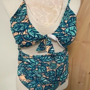 Cupshe tropical one piece